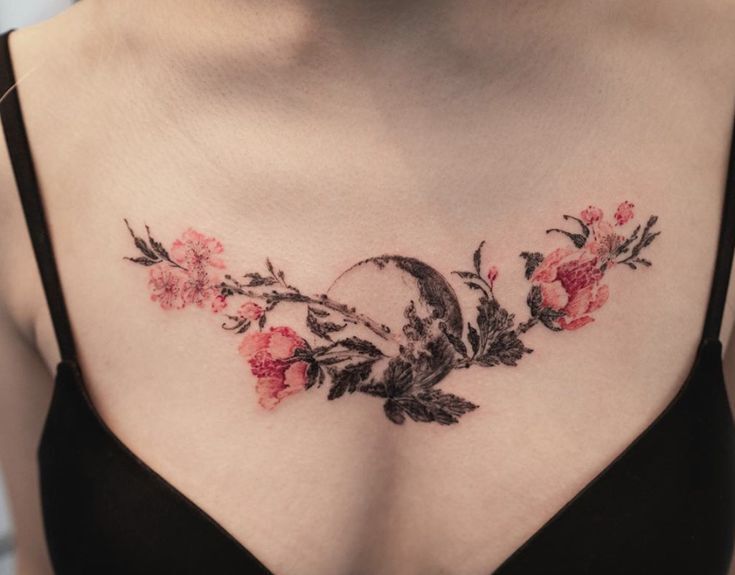 ý tưởng tattoo nghệ thuật trên ngực nữ