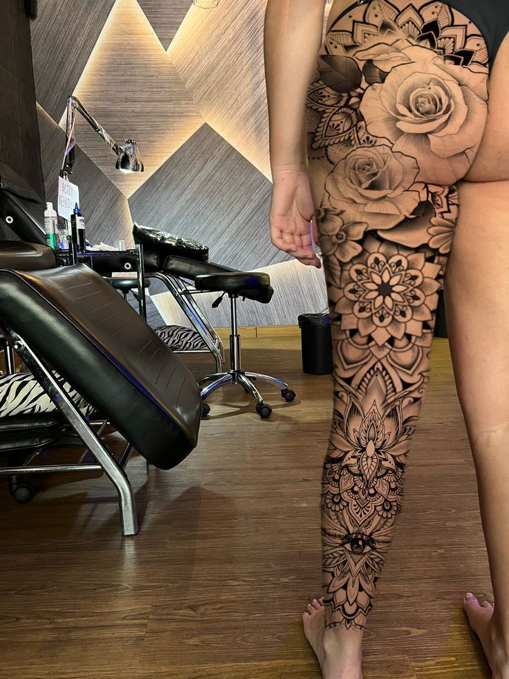 mẫu tattoo hoa văn kết hợp giữa truyền thống và hiện đại