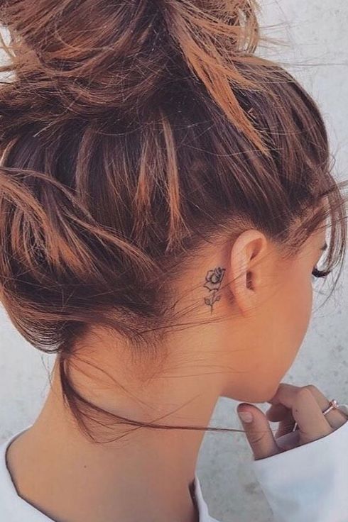 Mẫu Hình Xăm Hoa Hồng Mini Sau Tai 3 hình xăm hoa hồng mini sau tai mẫu 3
