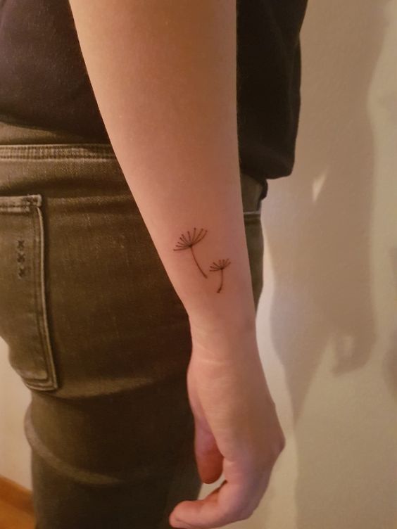 100 hình xăm bồ công anh mini ở tay và ở vai cực dễ thương - Genztattoo