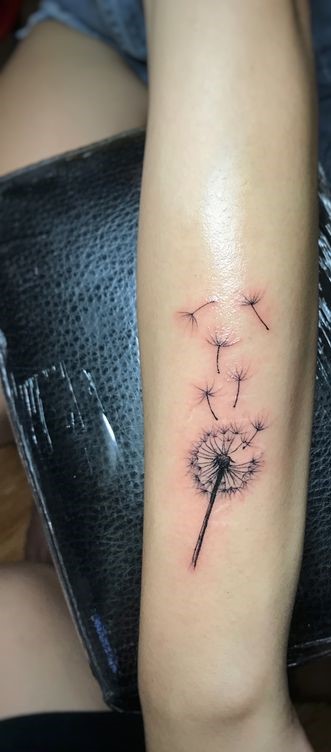 100 hình xăm bồ công anh mini ở tay và ở vai cực dễ thương - Genztattoo