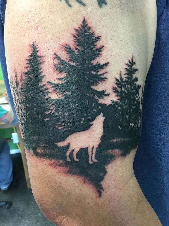 mẫu tattoo cây thông cho khách nam cực ngầu