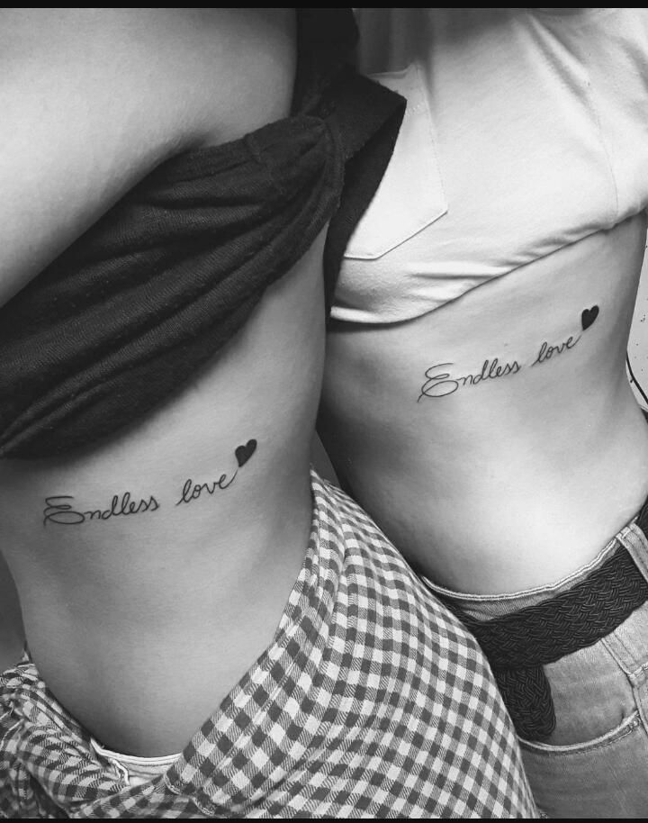 kiểu xăm chữ cho cặp đôi ở lồng ngực kiểu tattoo chữ cho đôi bạn trên sườn ngực