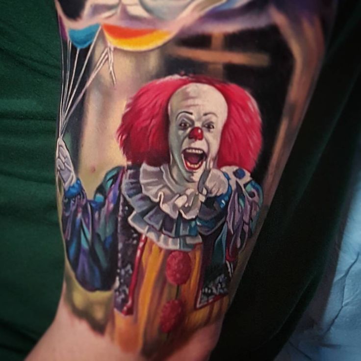 Một màu sắc rất đẹp cho hình xăm chú hề lên màu cực đẹp cho hình tattoo chú hề
