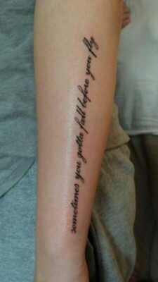 hình xăm chữ sometimes you gotta fall before you fly