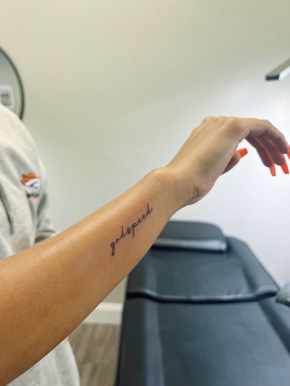 Top 555+ hình xăm chữ ở tay độc đáo và ấn tượng - Genztattoo
