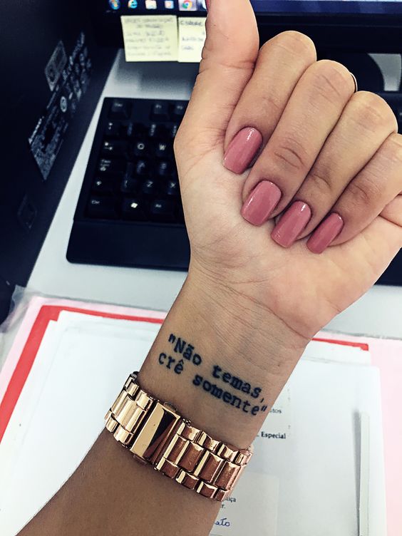 Top 555+ hình xăm chữ ở tay độc đáo và ấn tượng - Genztattoo