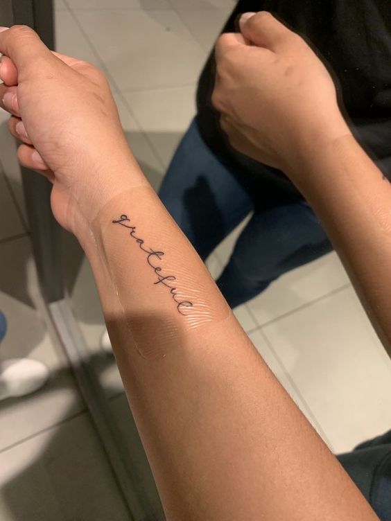Top 555+ hình xăm chữ ở tay độc đáo và ấn tượng - Genztattoo