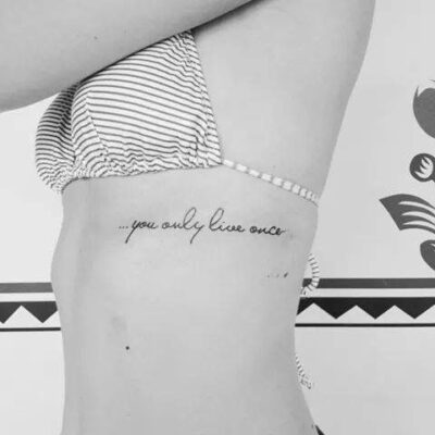 hình xăm chữ you only live once đơn giản