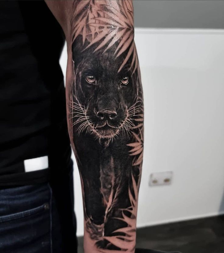 cực phong cách với mẫu tattoo báo đen