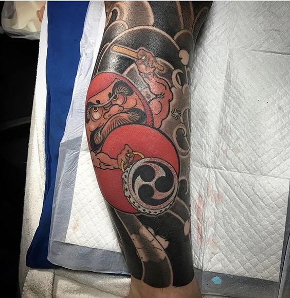 150 mẫu hình xăm daruma ở chân cầu may mắn đẹp tuyển chọn - Genztattoo