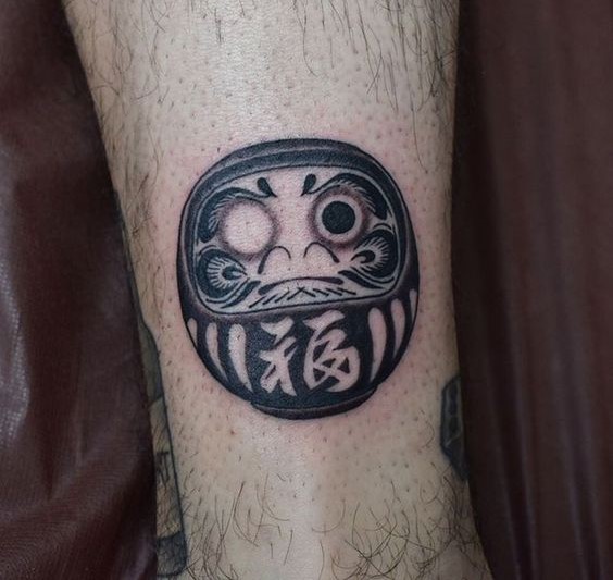 150 mẫu hình xăm daruma ở chân cầu may mắn đẹp tuyển chọn - Genztattoo