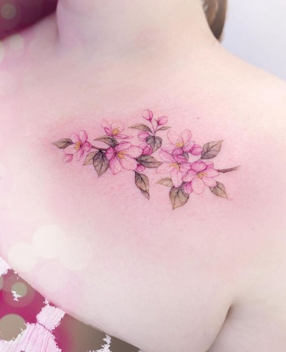 mẫu xăm hoa đào trước vai cho nữ