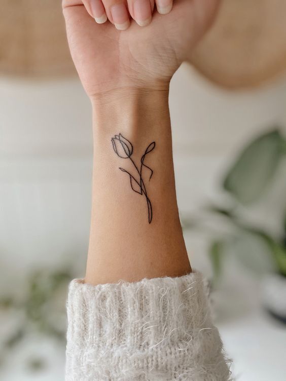 hình xăm hoa và lá mẫu đơn giản