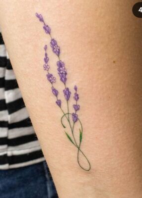 hình xăm hoa lavender ở tay