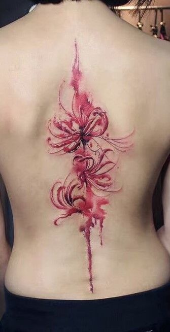 Hình xăm hoa sang trọng sau lưng Tattoo hoa sau lưng sang trọng