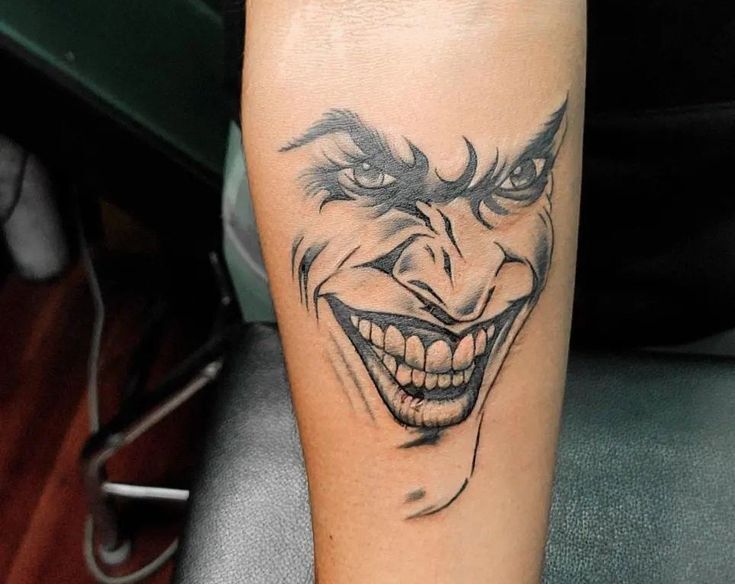 mẫu hình xăm nụ cười joker mẫu tattoo nụ cười của joker