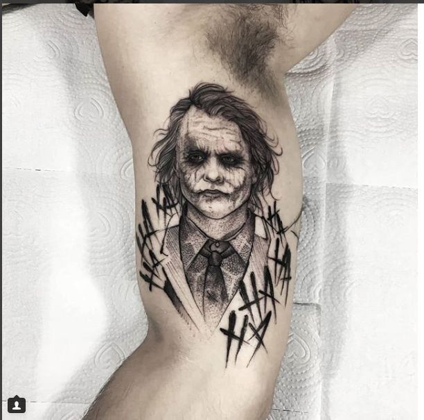 joker xăm trên bắp tay hình xăm joker trên bắp tay
