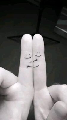 kiểu xăm cho couple mẫu tattoo mặt cười