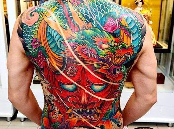 Hình xăm mặt quỷ kết hợp thanh long phủ kín lưng cực ngầu hình xăm mặt quỷ oni kết hợp với thanh long kín lưng cực ngầu