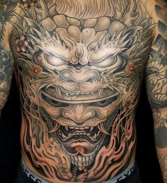 Hình xăm mặt quỷ đội mũ samurai có đầu rồng hình xăm mặt quỷ đội mũ samurai bằng đầu rồng