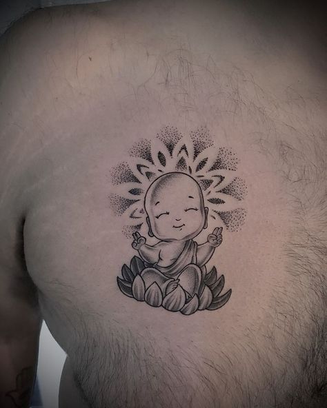 hình xăm mini may mắn chú tiểu trên đài sen