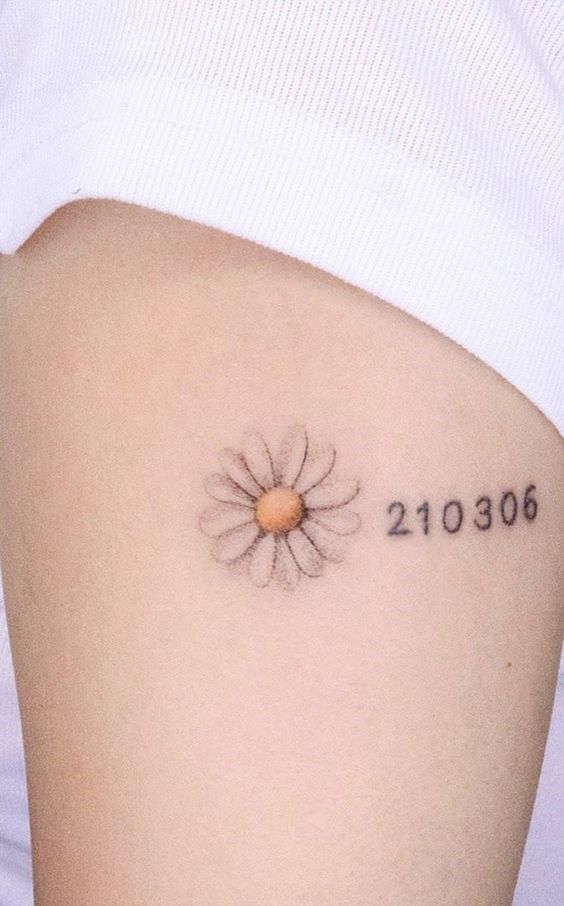 tattoo mini cúc họa mi ý nghĩa