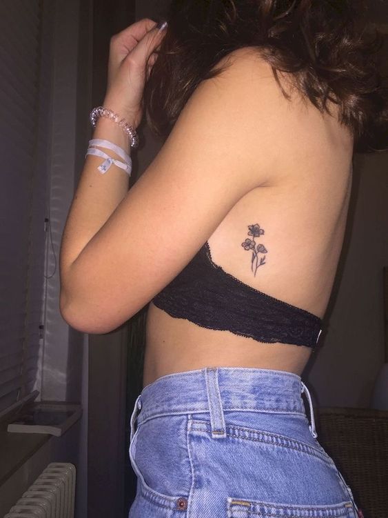 100 hình xăm mini ở mạn sườn cho nữ tạo dấu ấn đặc biệt - Genztattoo