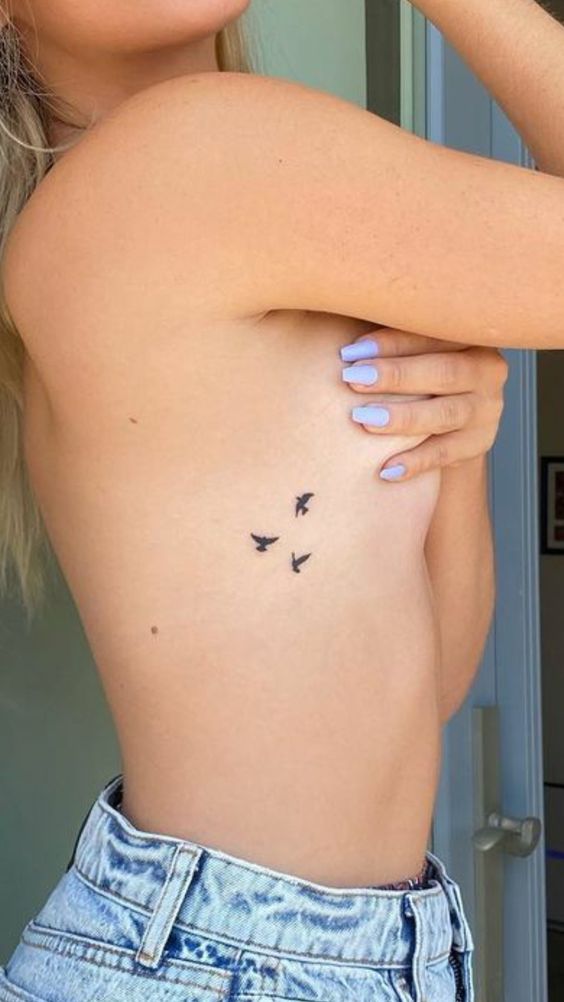 100 hình xăm mini ở mạn sườn cho nữ tạo dấu ấn đặc biệt - Genztattoo