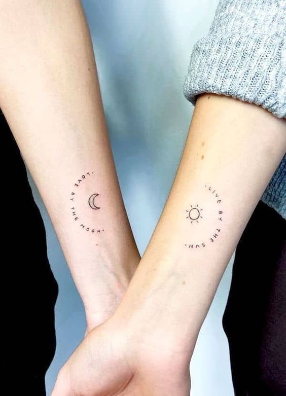 Hình xăm chữ mặt trăng mặt trời cho cặp đôi hình xăm mặt trăng và mặt trời kèm chữ cho cặp đôi