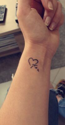 mẫu tattoo trái tim mini đầy ý nghĩa