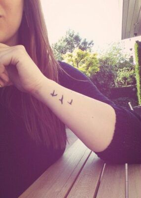 mẫu tattoo đàn chim thể hiện ước mơ