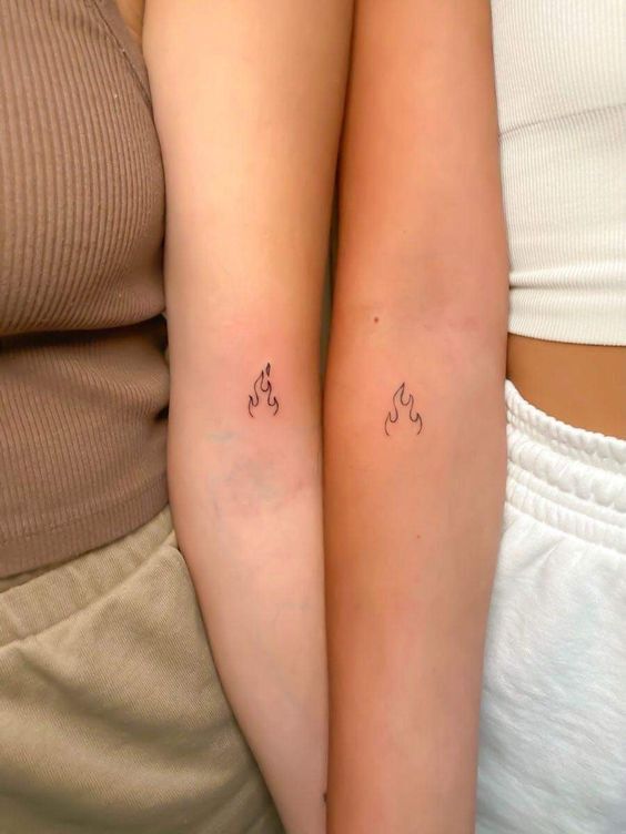 tattoo mẫu ngọn lửa nhỏ xinh trên tay