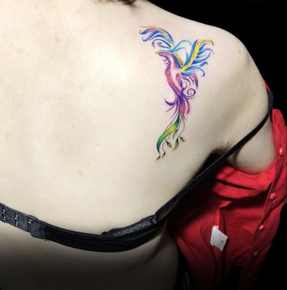 Hình xăm phượng hoàng cầu vồng nhỏ tattoo phượng hoàng mini màu cầu vòng
