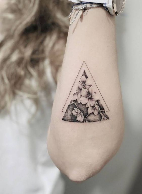 200 hình xăm hoa hồng mini chọn lọc cực đẹp - Genztattoo