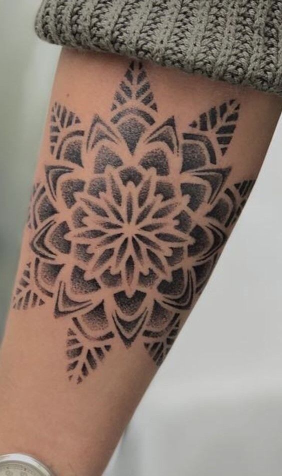Hình xăm hoa mandala nhỏ gọn Hình xăm hoa mandala nhỏ gọn