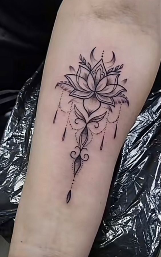 Hình xăm hoa mandala phong cách tối giản Hình xăm hoa mandala phong cách tối giản
