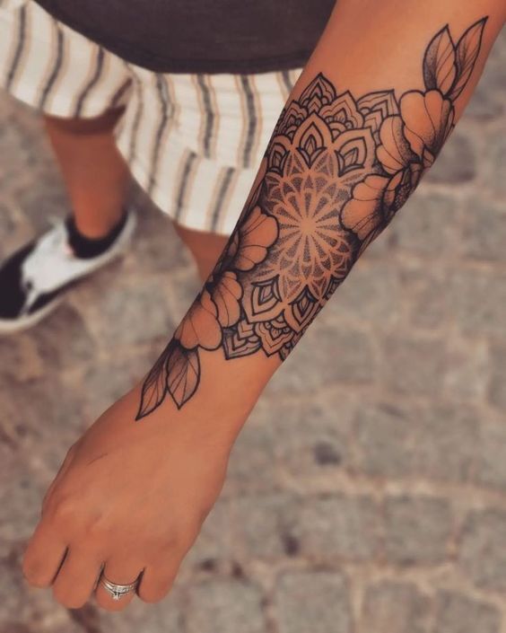 Hình xăm hoa mandala thanh thoát Hình xăm hoa mandala thanh thoát