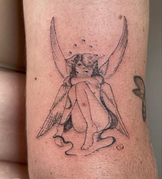 250 hình xăm cô gái mini xăm tay vai ý tưởng - Genztattoo