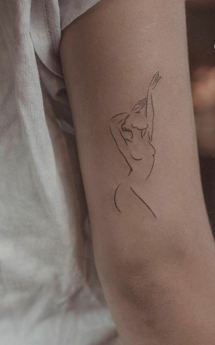 250 hình xăm cô gái mini xăm tay vai ý tưởng - Genztattoo