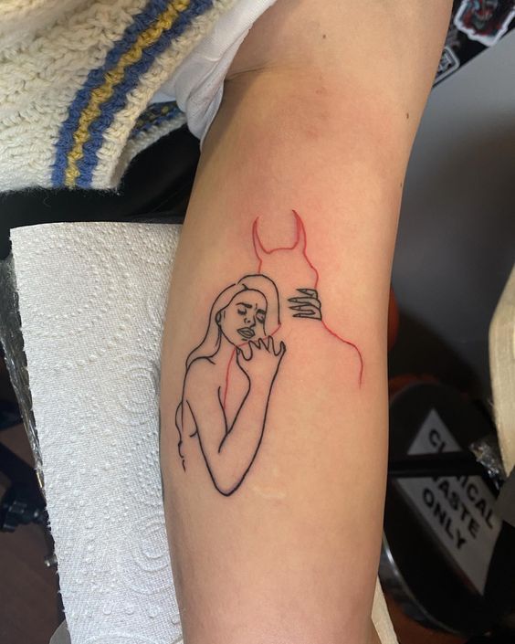 250 hình xăm cô gái mini xăm tay vai ý tưởng - Genztattoo