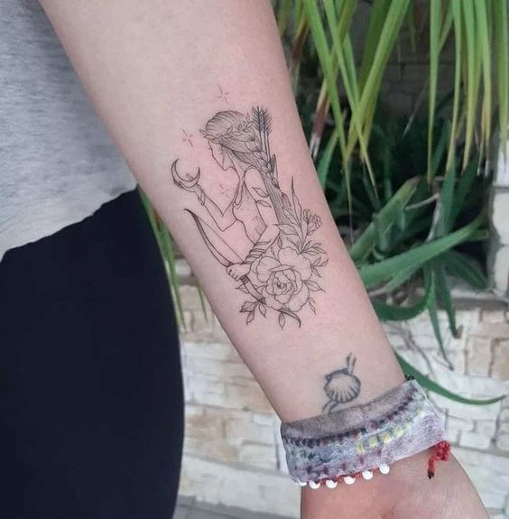250 hình xăm cô gái mini xăm tay vai ý tưởng - Genztattoo