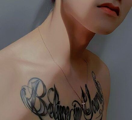Hãy tin vào phong cách xăm mình như Sơn Tùng kiểu tattoo chữ believe in yourself giống Sơn Tùng