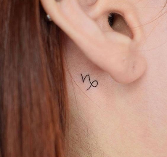 mẫu hình xăm biểu tượng cung ma kết nhỏ sau tai 4 99 hình xăm cung ma kết đẹp và ý nghĩa mang phong thủy tốt - Genztattoo