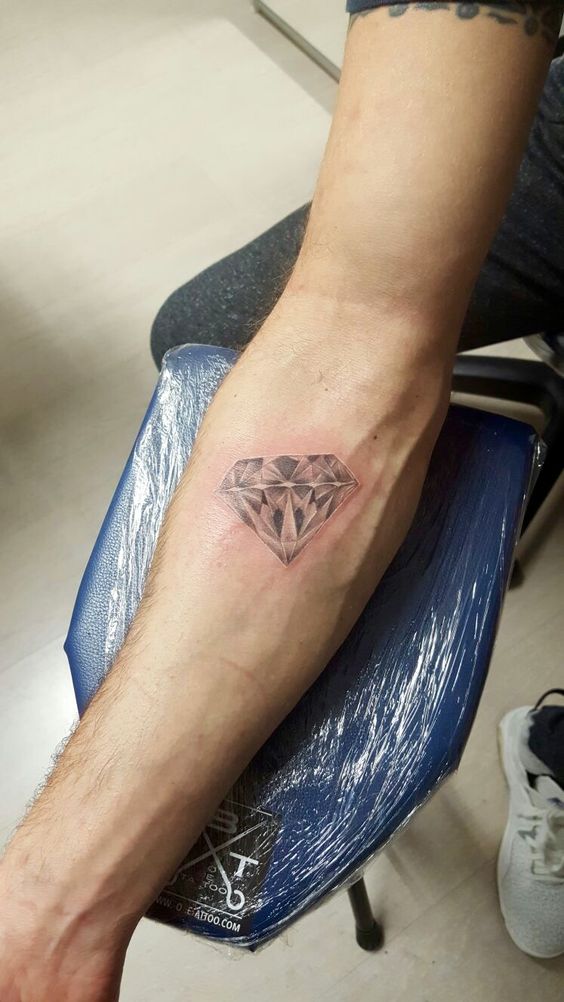 Trọn bộ 666+ hình xăm kim cương sang trọng và lấp lánh - Genztattoo