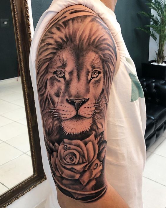 tatto bắp tay vô cùng tinh tế và đẹp mắt cho khách