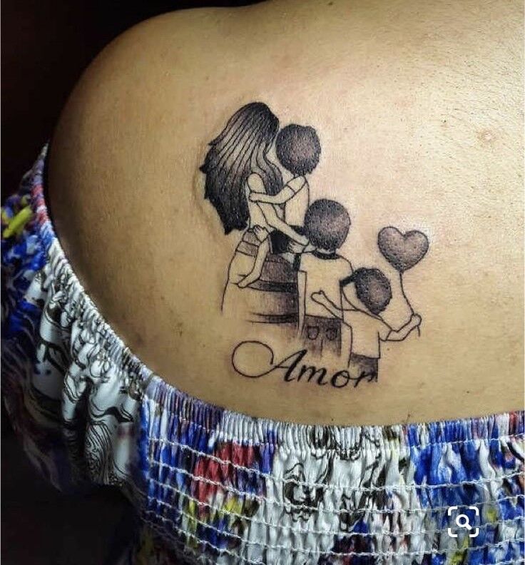 tattoo mẫu các con trai bên mẹ