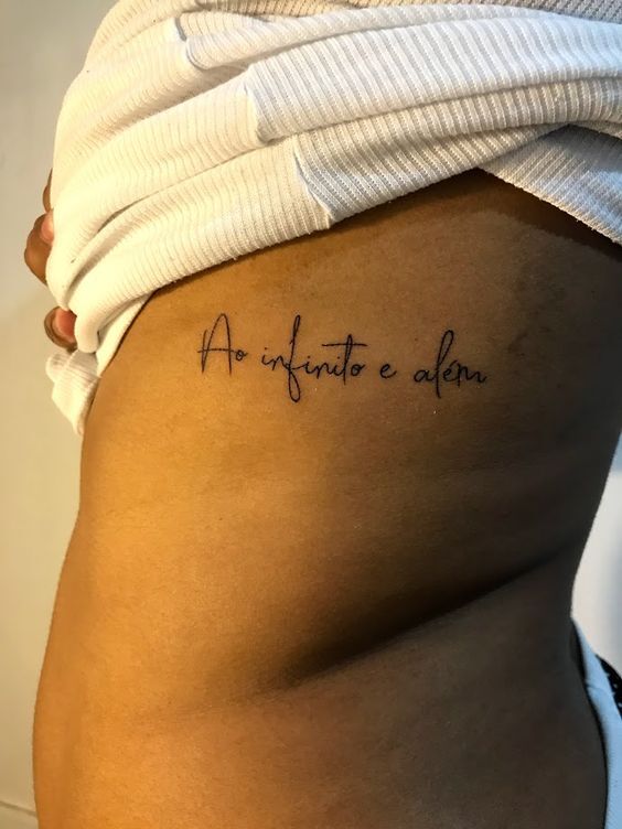 tattoo câu chữ ý nghĩa ở eo tattoo câu chữ ý nghĩa ở eo