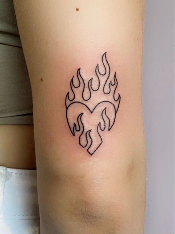 Gợi ý 700+ hình xăm lửa sáng tạo, gây sự chú ý cho người xăm - Genztattoo