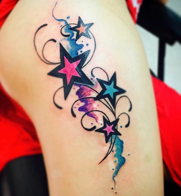 tạo sự nổi bật với mẫu tattoo các ngôi sao nhiều màu